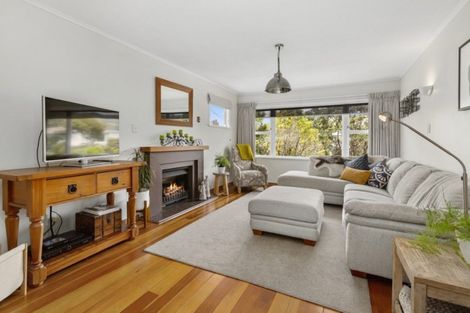 Photo of property in 76 Redwood Avenue, Tawa, Wellington, 5028