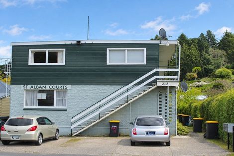 Photo of property in 212 Kaikorai Valley Road, Bradford, Dunedin, 9011