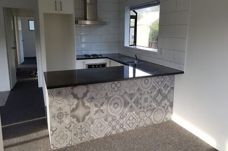 Photo of property in 20 Thistledew Place, Bayview, Auckland, 0629