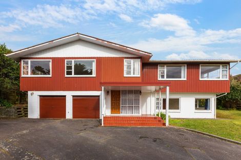 Photo of property in 1 Bede Grove, Tawa, Wellington, 5028