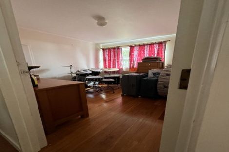 Photo of property in 29 Judkins Crescent, Cockle Bay, Auckland, 2014