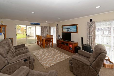 Photo of property in 8 Raleigh Avenue, Fairview Downs, Hamilton, 3214