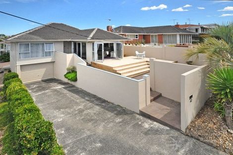 Photo of property in 1/42 Sunrise Avenue, Mairangi Bay, Auckland, 0630