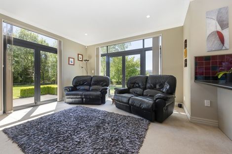 Photo of property in 72 Emerald Hill Drive, Birchville, Upper Hutt, 5018