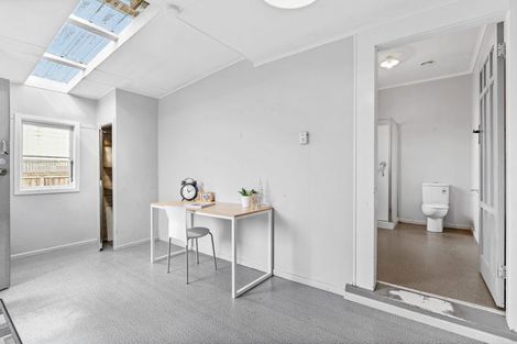 Photo of property in 25 Maunu Road, Avenues, Whangarei, 0110