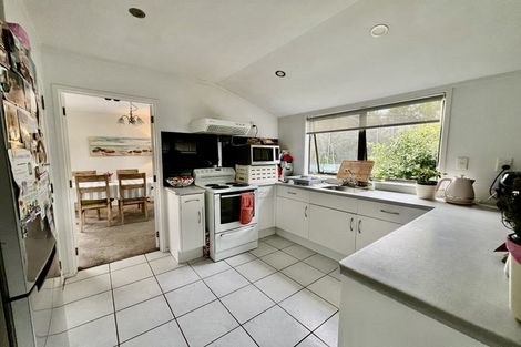 Photo of property in 17 Jillteresa Crescent, Half Moon Bay, Auckland, 2012