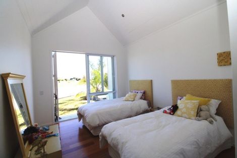 Photo of property in 125 Waimaire Avenue, Matarangi, Whitianga, 3592