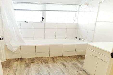 Photo of property in 1/14 Wood Street, Papakura, 2110