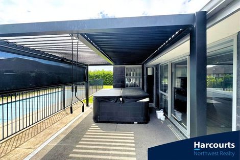 Photo of property in 6 Walnut Road, Riverhead, 0820