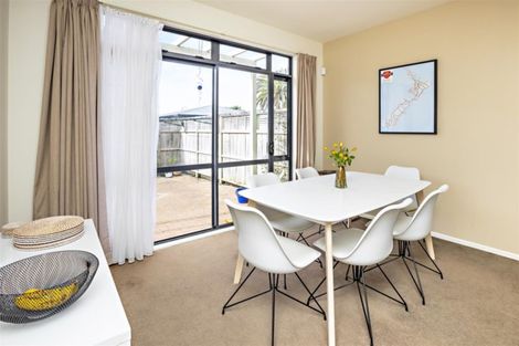 Photo of property in 11/2 Armoy Drive, East Tamaki, Auckland, 2016