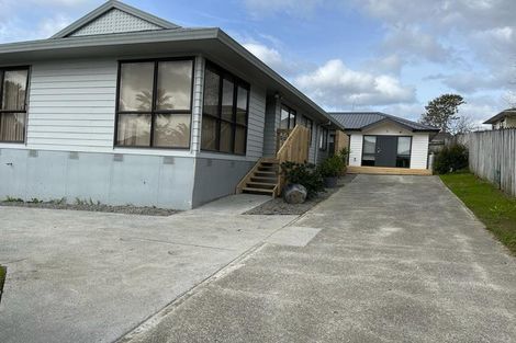 Photo of property in 14 Caribbean Drive, Unsworth Heights, Auckland, 0632