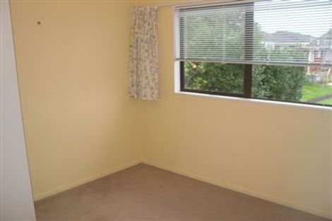 Photo of property in 2/7 Gordon Avenue, Forrest Hill, Auckland, 0620