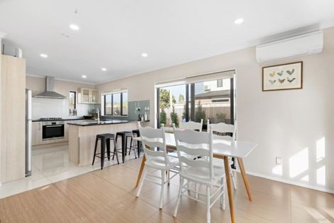 Photo of property in 25a Miles Avenue, Papatoetoe, Auckland, 2025