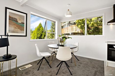 Photo of property in 2/7 Malters Place, Browns Bay, Auckland, 0630