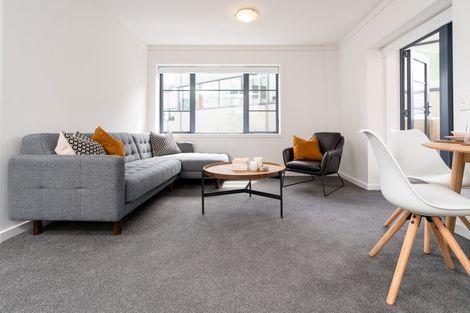 Photo of property in Westhaven Apartments, 2/127 Molesworth Street, Thorndon, Wellington, 6011