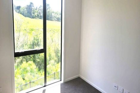Photo of property in 30 Koreke Close, Kenepuru, Porirua, 5022