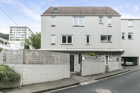 Photo of property in 1 Stowe Hill, Thorndon, Wellington, 6011