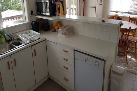 Photo of property in 7 Acacia Road, Torbay, Auckland, 0632