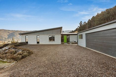 Photo of property in 36 Shields Street, Clyde, 9330