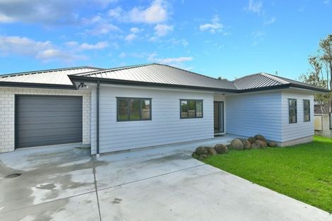Photo of property in 294 Royal Road, Massey, Auckland, 0614
