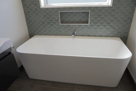 Photo of property in 6 John Raven Lane, Woodend, 7610