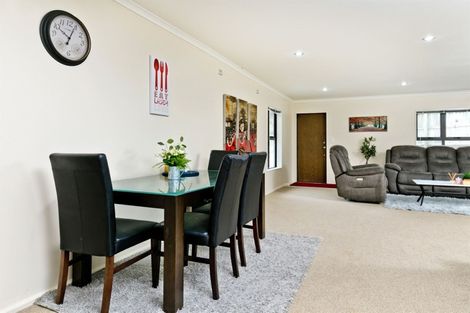 Photo of property in 84 Tiriwa Drive, Massey, Auckland, 0614