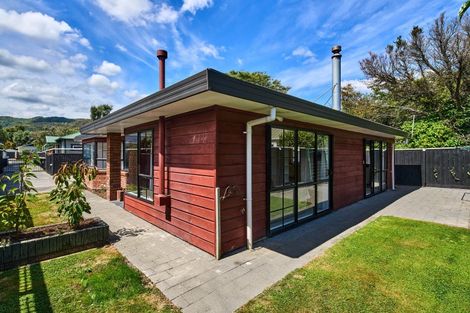 Photo of property in 33 Collingwood Street, Waterloo, Lower Hutt, 5011
