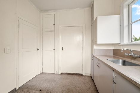 Photo of property in 2 Holyrood Avenue, Wakari, Dunedin, 9010