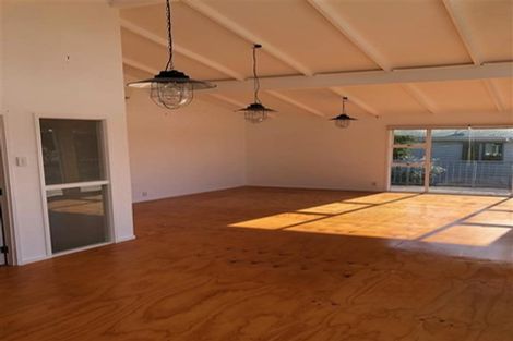 Photo of property in 11 Dalton Road, Snells Beach, 0920