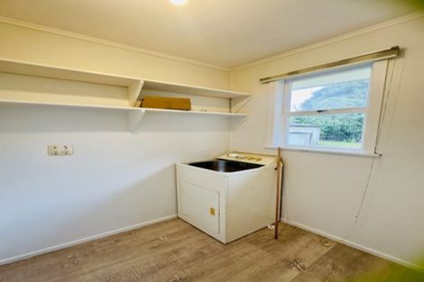 Photo of property in 16 Cargill Street, Papakura, 2110