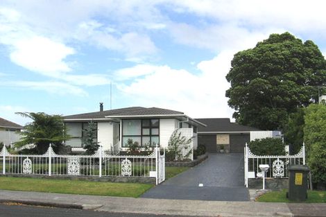 Photo of property in 24 Nile Road, Kelston, Auckland, 0602