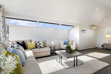 Photo of property in 1/11 Pine Ridge Terrace, Hauraki, Auckland, 0622