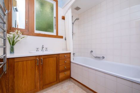 Photo of property in 35 Goldsmith Road, Hospital Hill, Napier, 4110