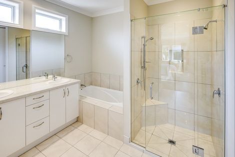 Photo of property in 24 Pacific Avenue, Poraiti, Napier, 4112