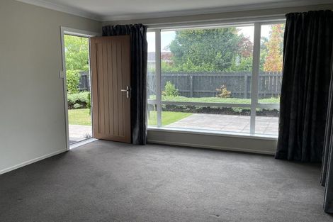 Photo of property in 2/7b Camrose Place, Ilam, Christchurch, 8041