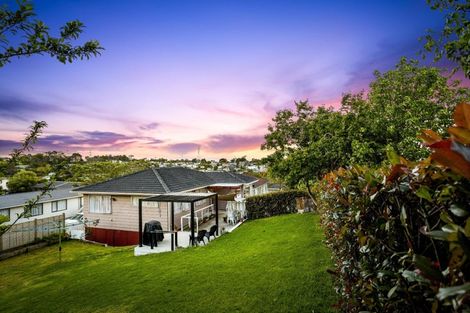 Photo of property in 4 Gallony Avenue, Massey, Auckland, 0614