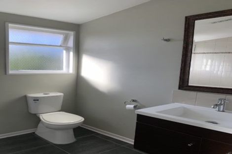 Photo of property in 33 Tuckers Road, Redwood, Christchurch, 8051