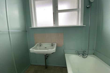 Photo of property in 2 Robertshawe Crescent, Dannevirke, 4930