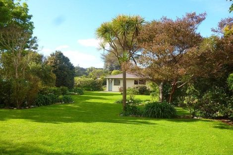 Photo of property in 37 Seddon Street, Waikanae, 5036