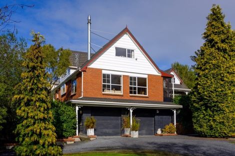 Photo of property in 2 Ettrick Street, Glenross, Dunedin, 9011