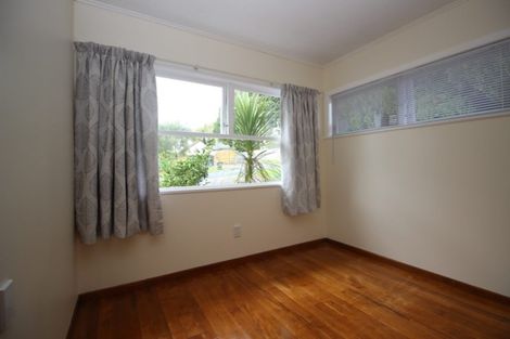 Photo of property in 122 Flanshaw Road, Te Atatu South, Auckland, 0610