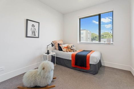 Photo of property in 7c Treasury Place, Onehunga, Auckland, 1061