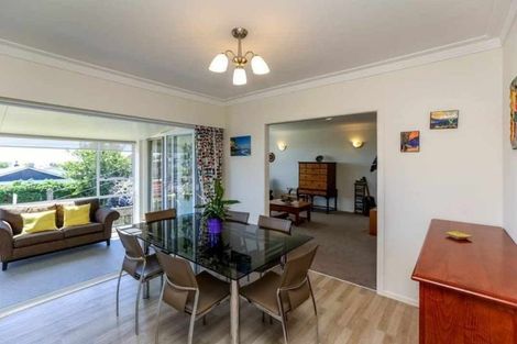 Photo of property in 107 Govett Avenue, Frankleigh Park, New Plymouth, 4310