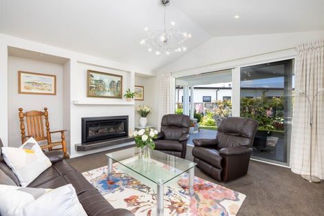 Photo of property in 61 The Esplanade, Pegasus, 7612