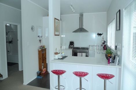 Photo of property in 8a Marau Crescent, Mission Bay, Auckland, 1071