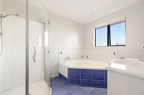 Photo of property in 74 Kings Drive, Wanaka, 9305