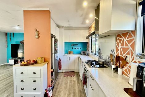 Photo of property in 387 West Coast Road, Glen Eden, Auckland, 0602