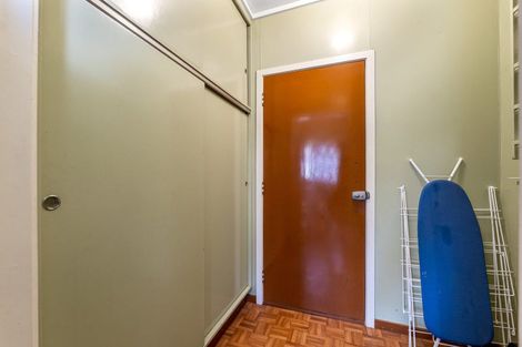 Photo of property in 9 Barrett Street, Westown, New Plymouth, 4310