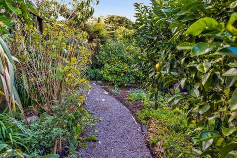 Photo of property in 15 Anderson Way, Highlands Park, New Plymouth, 4312