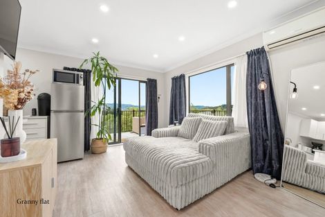 Photo of property in 87 Kirton Drive, Riverstone Terraces, Upper Hutt, 5018